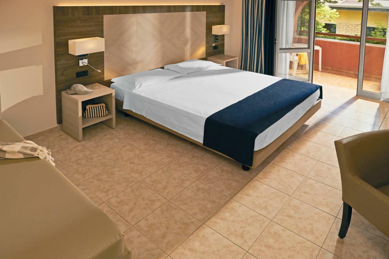 Tui Magic Life Calabria Hotel ปิซโซ ภายนอก รูปภาพ